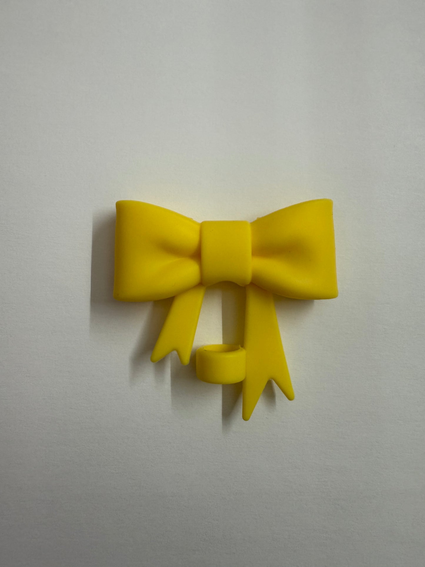 COQUETTE BOW SILICONE STRAW TOPPER