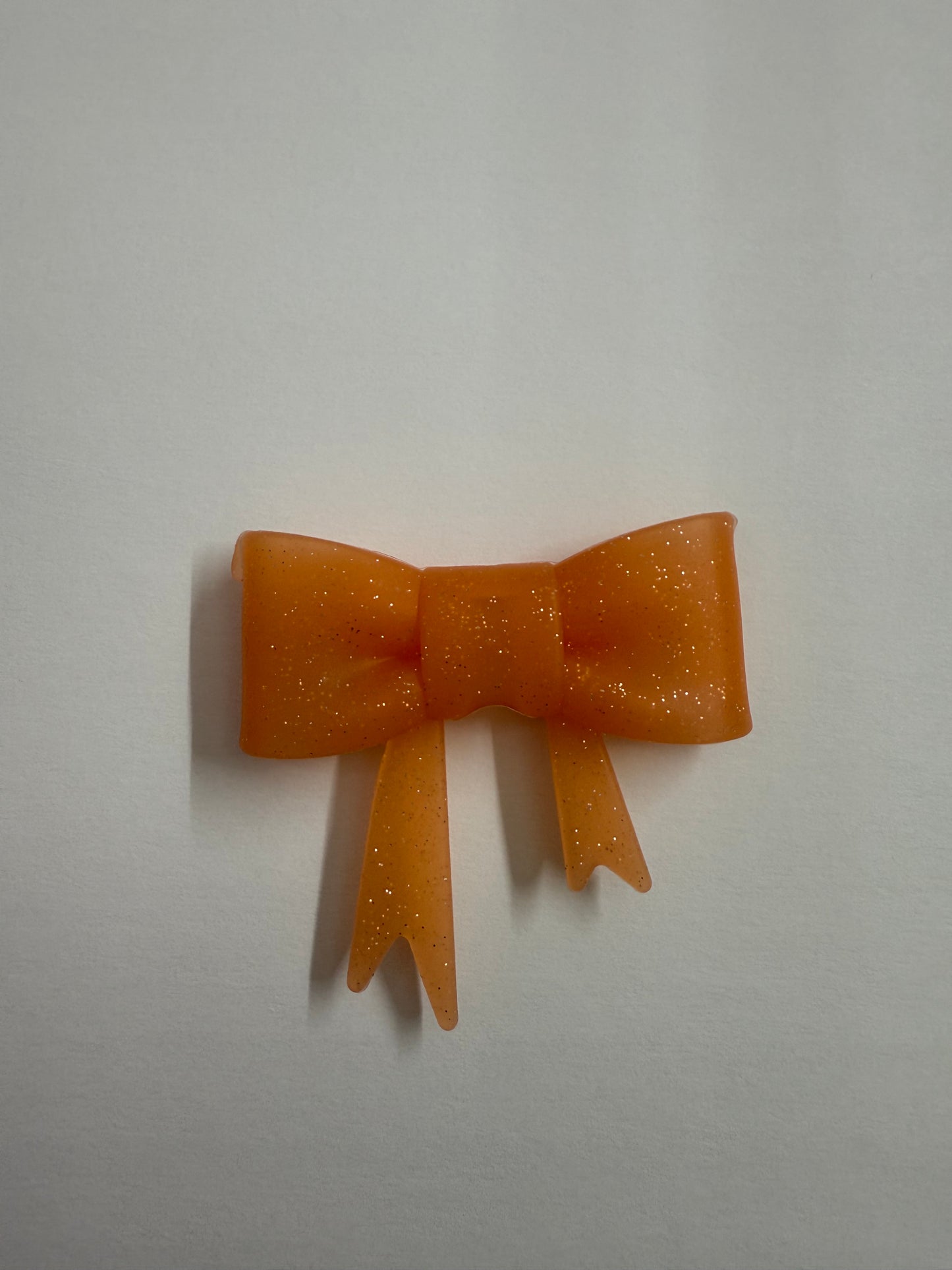 COQUETTE BOW SILICONE STRAW TOPPER