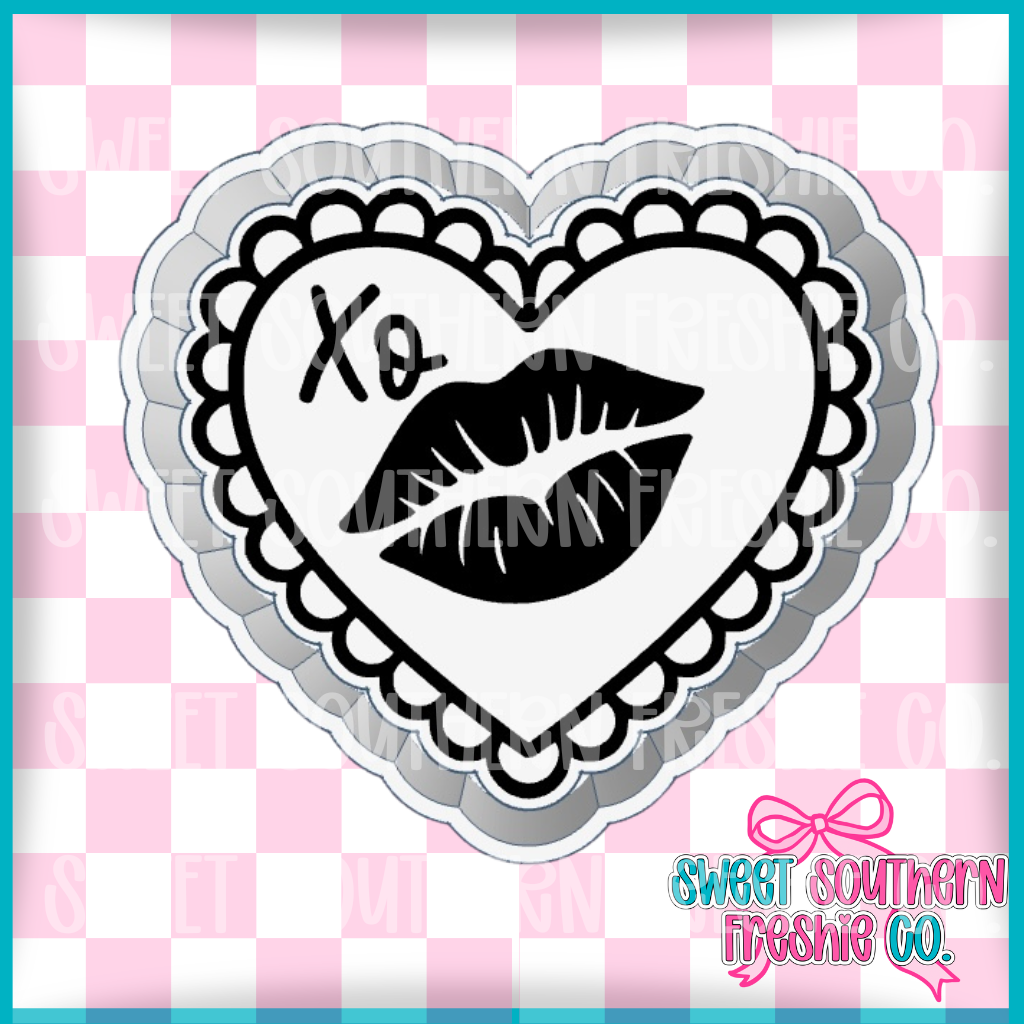 Lace Heart Kiss XO