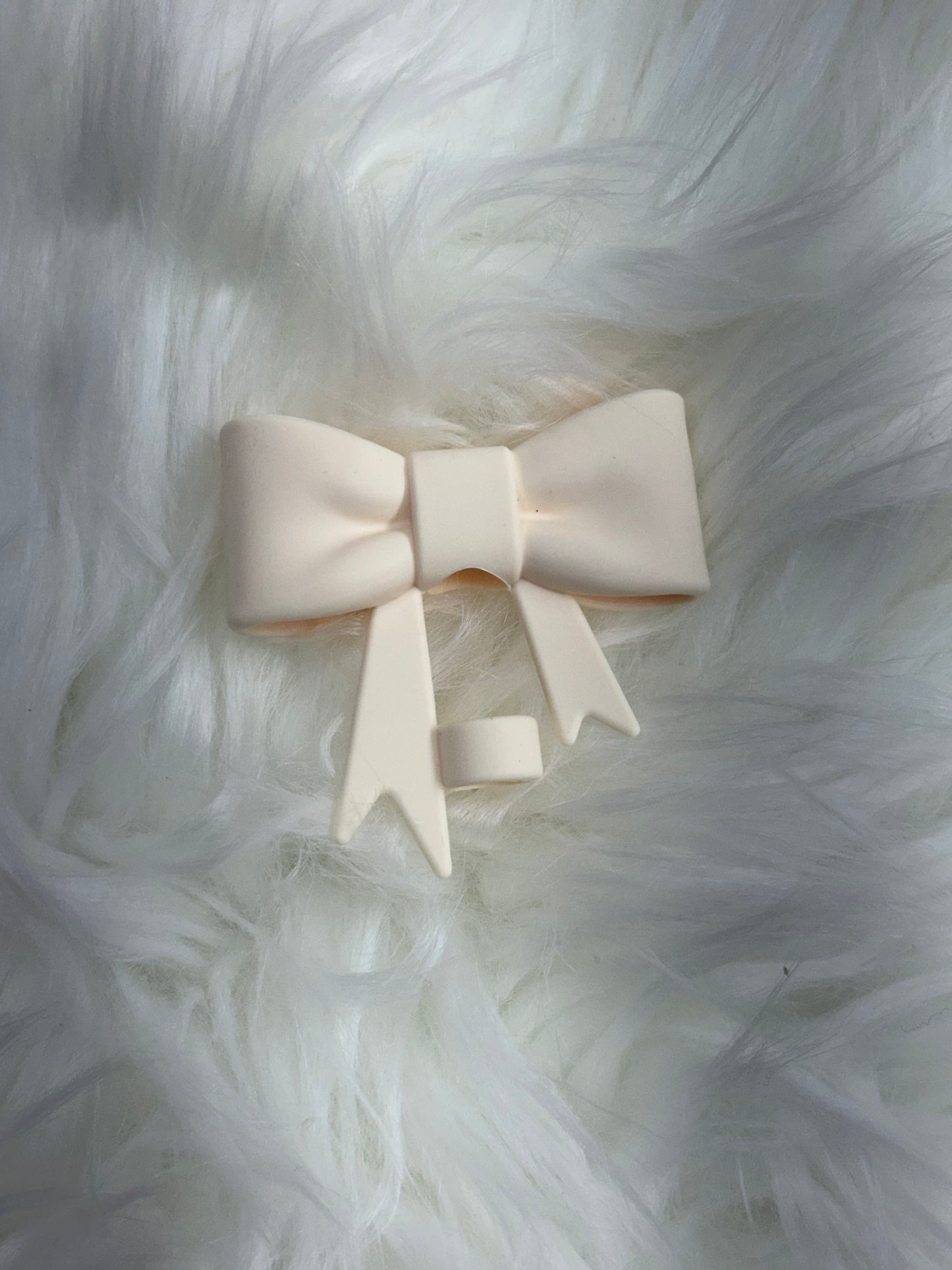 COQUETTE BOW SILICONE STRAW TOPPER