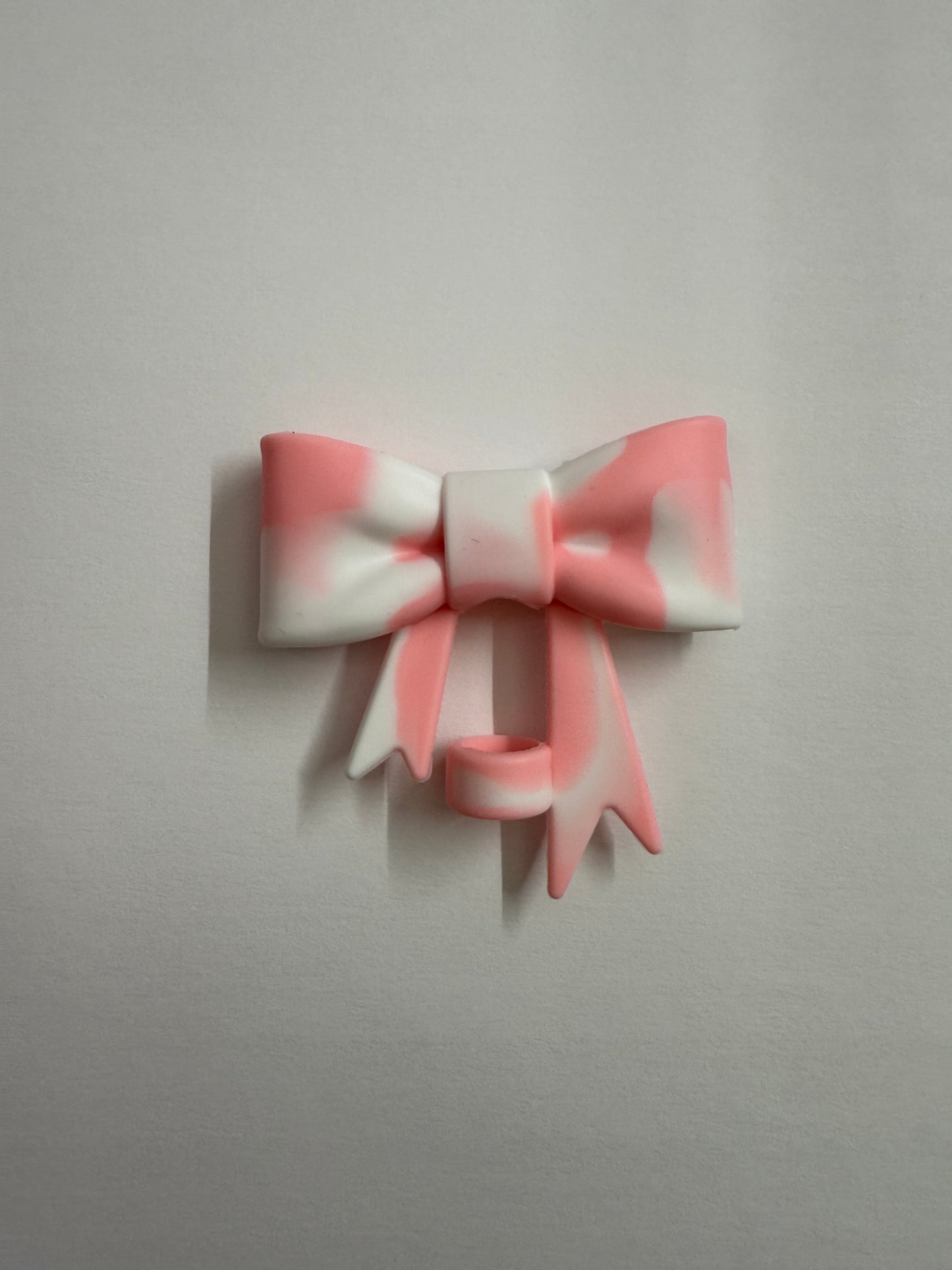 COQUETTE BOW SILICONE STRAW TOPPER