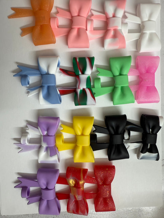 COQUETTE BOW SILICONE STRAW TOPPER