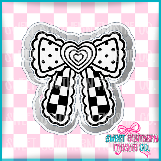 Retro Heart Bow
