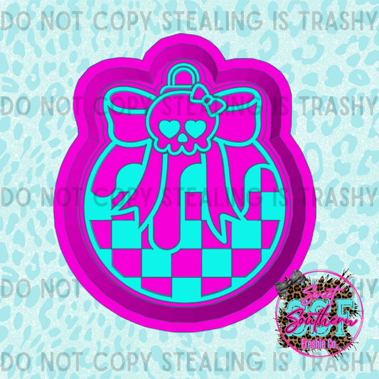 Skull ornament