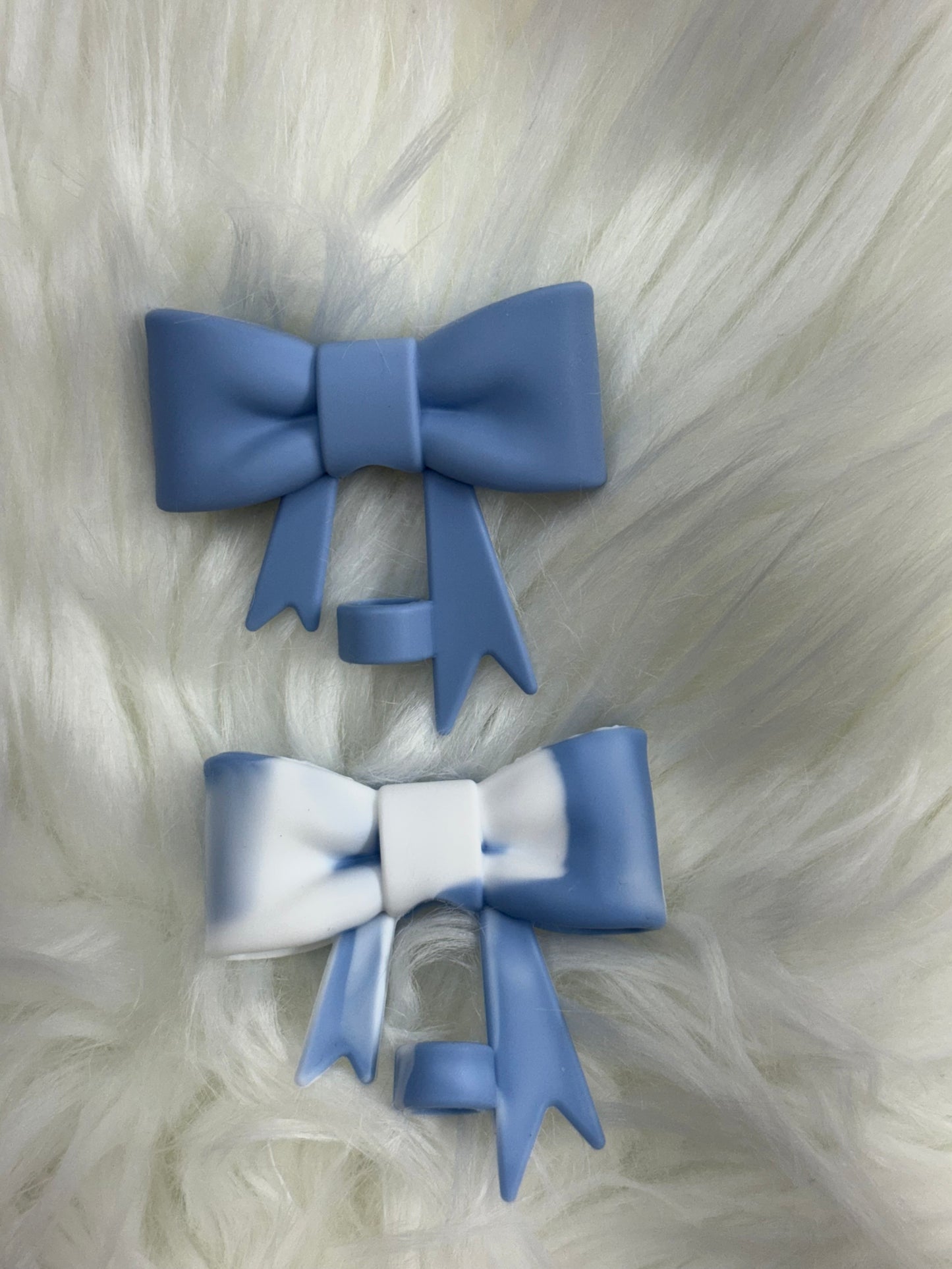 COQUETTE BOW SILICONE STRAW TOPPER
