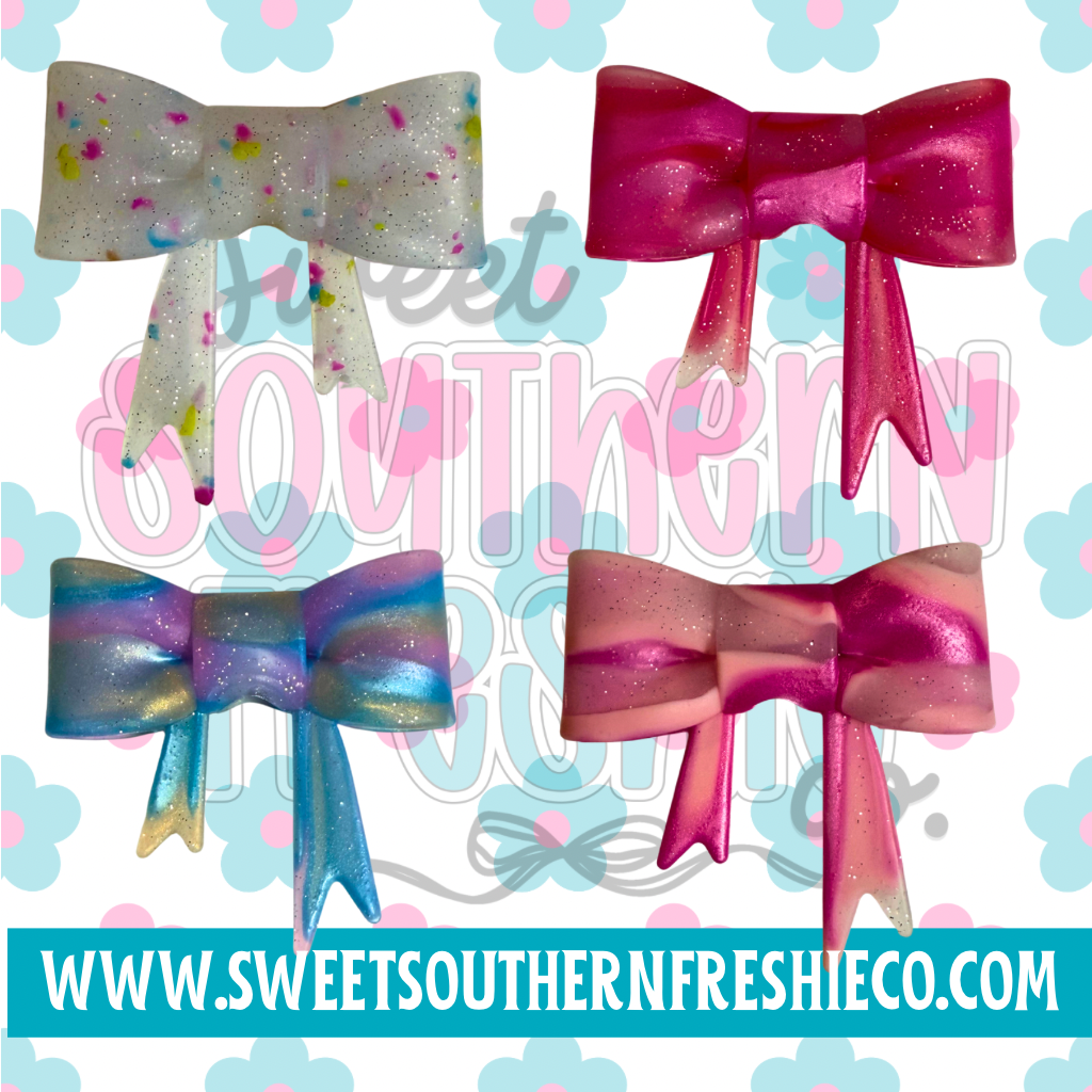 COQUETTE BOW SILICONE STRAW TOPPER